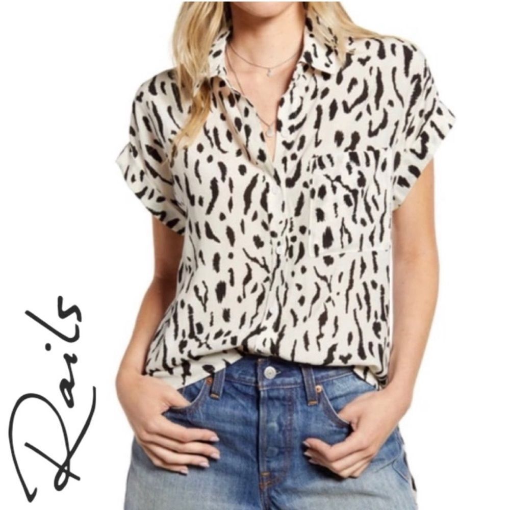 Rails Women's Ivory and Black Printed Button-Down Shirt
